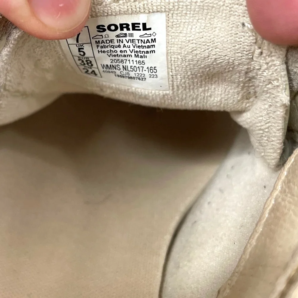 SOREL‎ Caribou X Waterproof leather platform Sneakers size 7 cream